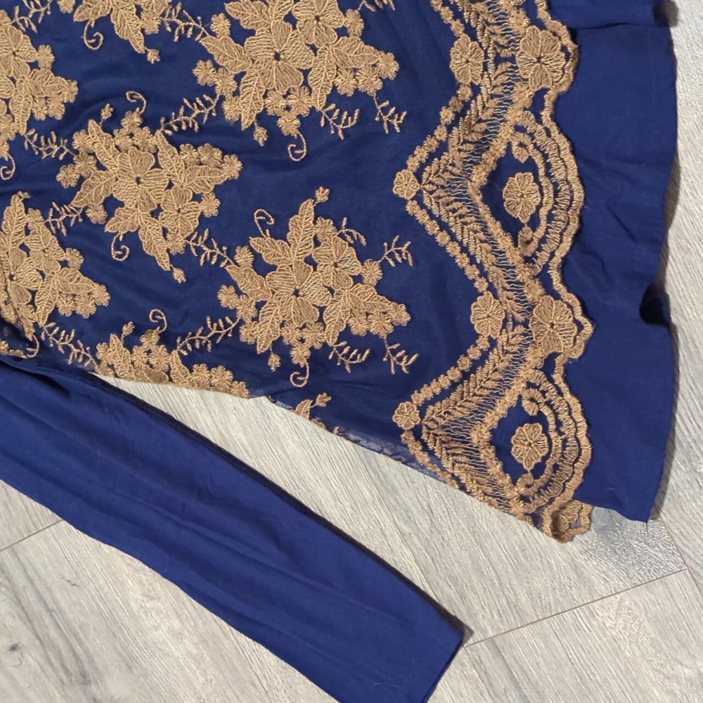 LOGO Lavish Floral Embroidered Overlay Tunic Top - Picture 7 of 11